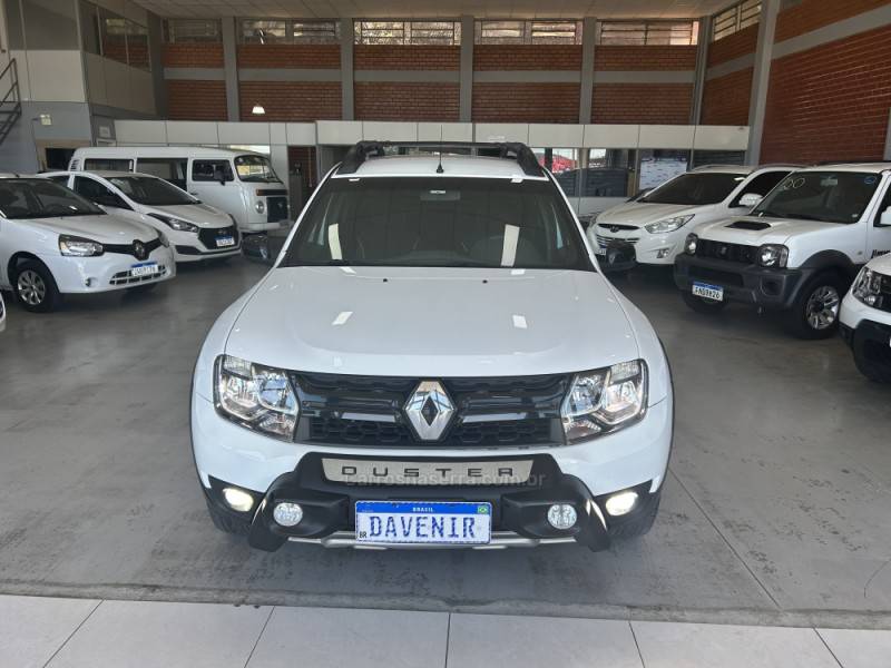 RENAULT - OROCH - 2017/2017 - Branca - R$ 74.900,00