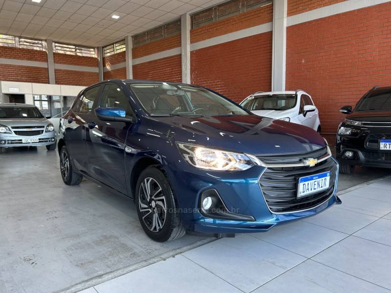 CHEVROLET - ONIX - 2024/2024 - Azul - R$ 74.900,00