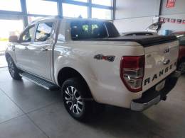 FORD - RANGER - 2021/2022 - Branca - R$ 239.000,00