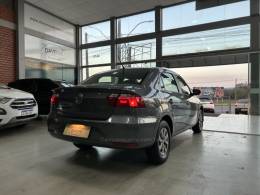 VOLKSWAGEN - VOYAGE - 2020/2021 - Cinza - R$ 59.900,00