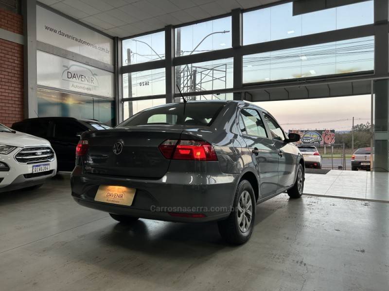 VOLKSWAGEN - VOYAGE - 2020/2021 - Cinza - R$ 59.900,00