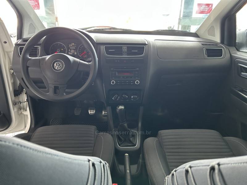 VOLKSWAGEN - CROSSFOX - 2011/2012 - Branca - R$ 44.900,00