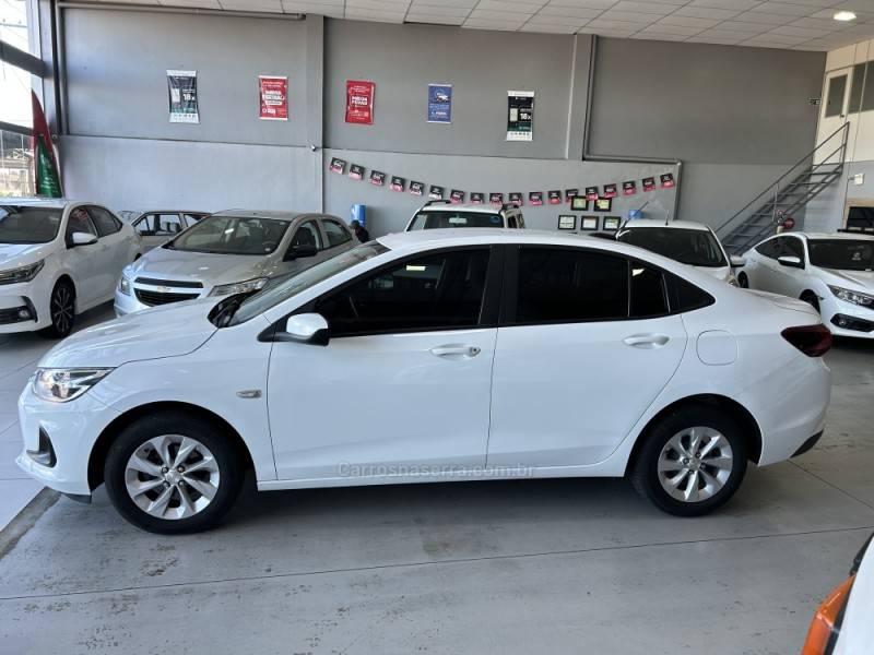 CHEVROLET - ONIX - 2020/2020 - Branca - R$ 73.900,00