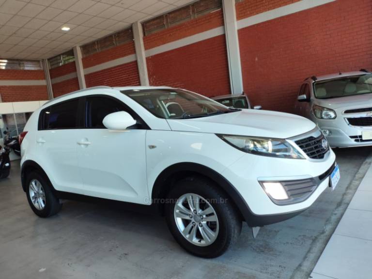 KIA MOTORS - SPORTAGE - 2011/2012 - Branca - R$ 69.900,00