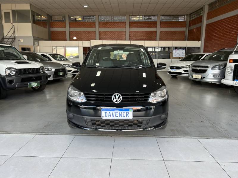 VOLKSWAGEN - FOX - 2011/2012 - Preta - R$ 33.900,00