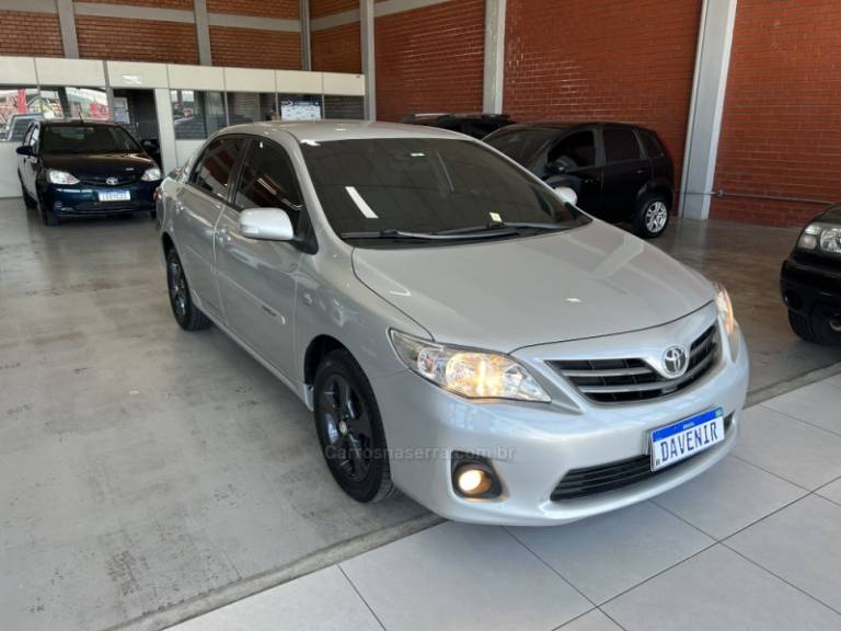 TOYOTA - COROLLA - 2014/2014 - Prata - R$ 74.900,00