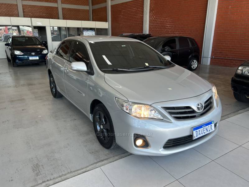 TOYOTA - COROLLA - 2014/2014 - Prata - R$ 74.900,00