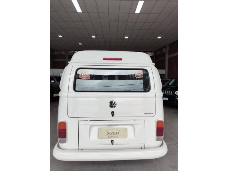 VOLKSWAGEN - KOMBI - 2009/2010 - Branca - R$ 91.900,00