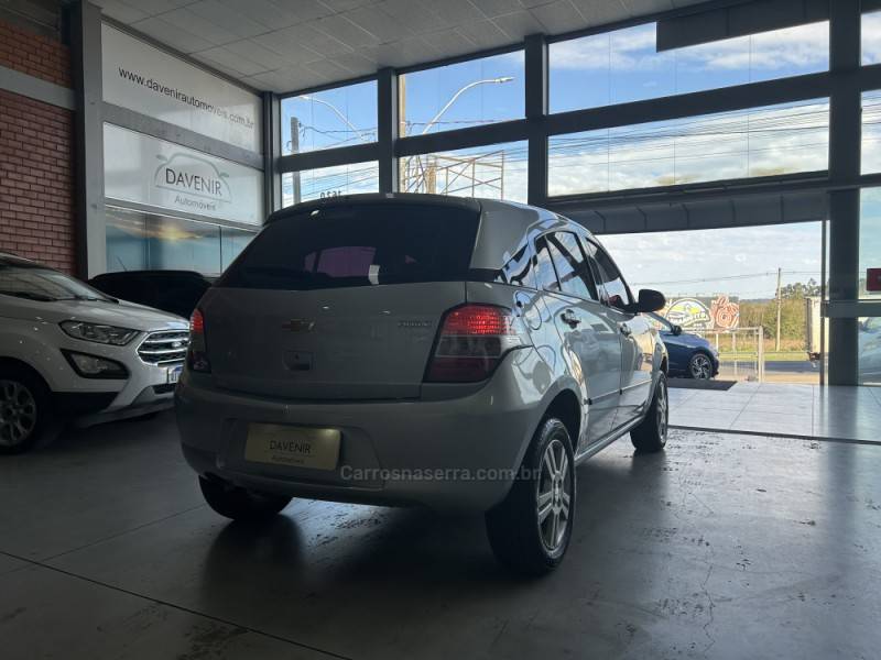 CHEVROLET - AGILE - 2009/2010 - Prata - R$ 33.900,00