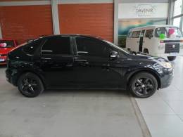 FORD - FOCUS - 2011/2012 - Preta - R$ 35.900,00