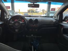 FIAT - PALIO - 2014/2015 - Vermelha - R$ 46.900,00