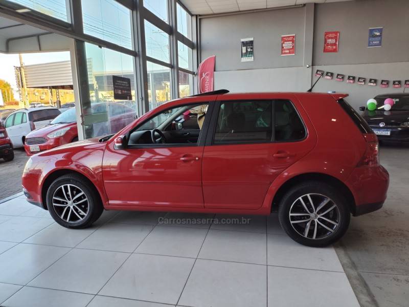 VOLKSWAGEN - GOLF - 2014/2014 - Vermelha - R$ 59.900,00