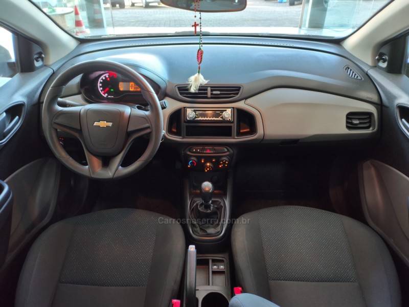 CHEVROLET - ONIX - 2018/2018 - Prata - R$ 51.900,00