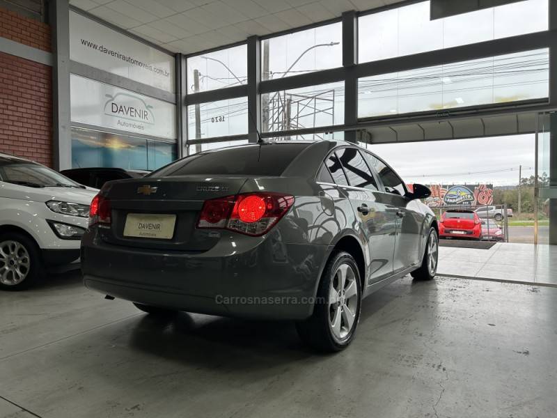 CHEVROLET - CRUZE - 2012/2012 - Cinza - R$ 58.900,00