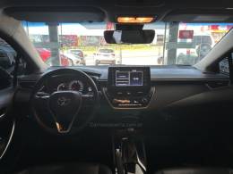 TOYOTA - COROLLA - 2022/2023 - Preta - R$ 134.900,00
