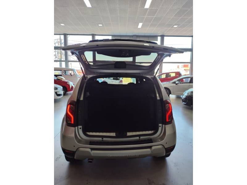 RENAULT - DUSTER - 2015/2016 - Prata - R$ 68.900,00