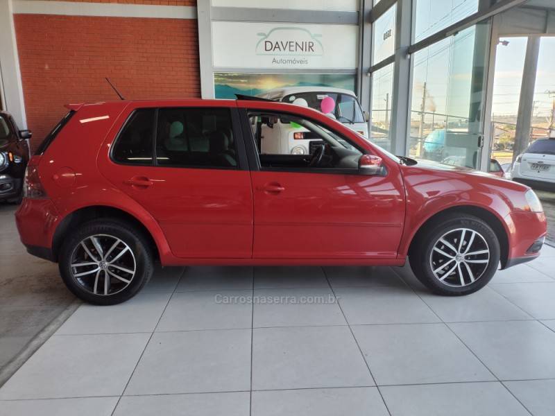 VOLKSWAGEN - GOLF - 2014/2014 - Vermelha - R$ 59.900,00