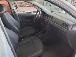 VOLKSWAGEN - VOYAGE - 2022/2023 - Branca - R$ 64.900,00