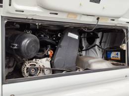 VOLKSWAGEN - KOMBI - 2009/2010 - Branca - R$ 91.900,00