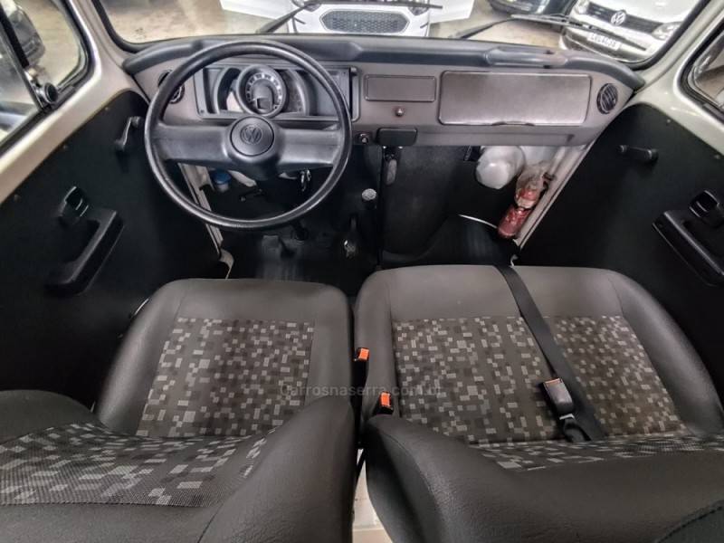 VOLKSWAGEN - KOMBI - 2009/2010 - Branca - R$ 91.900,00
