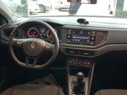 VOLKSWAGEN - POLO - 2019/2020 - Vermelha - R$ 71.900,00