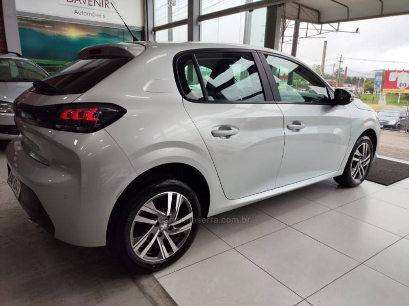PEUGEOT - 208 - 2021/2022 - Prata - R$ 79.900,00