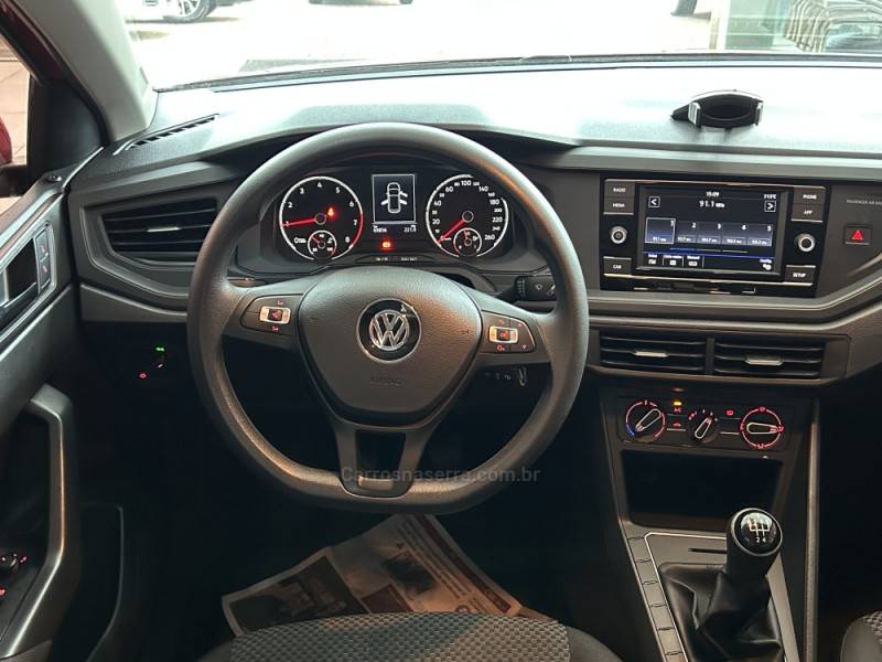 VOLKSWAGEN - POLO - 2019/2020 - Vermelha - R$ 71.900,00