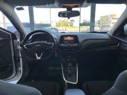 CHEVROLET - ONIX - 2020/2020 - Branca - R$ 73.900,00