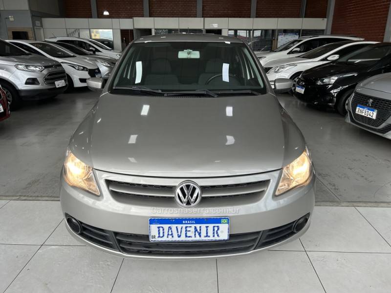 VOLKSWAGEN - VOYAGE - 2011/2012 - Cinza - R$ 33.900,00