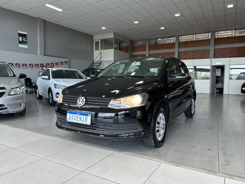 VOLKSWAGEN - GOL - 2014/2015 - Preta - R$ 42.900,00