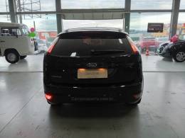 FORD - FOCUS - 2011/2012 - Preta - R$ 35.900,00