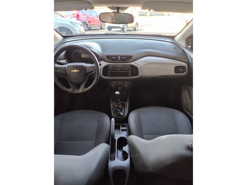 CHEVROLET - ONIX - 2018/2018 - Branca - R$ 49.900,00