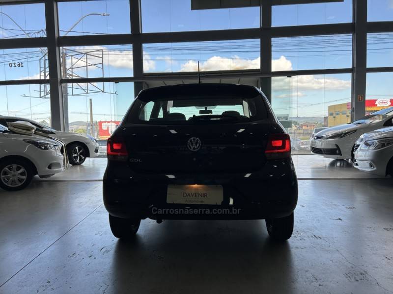 VOLKSWAGEN - GOL - 2014/2015 - Preta - R$ 42.900,00