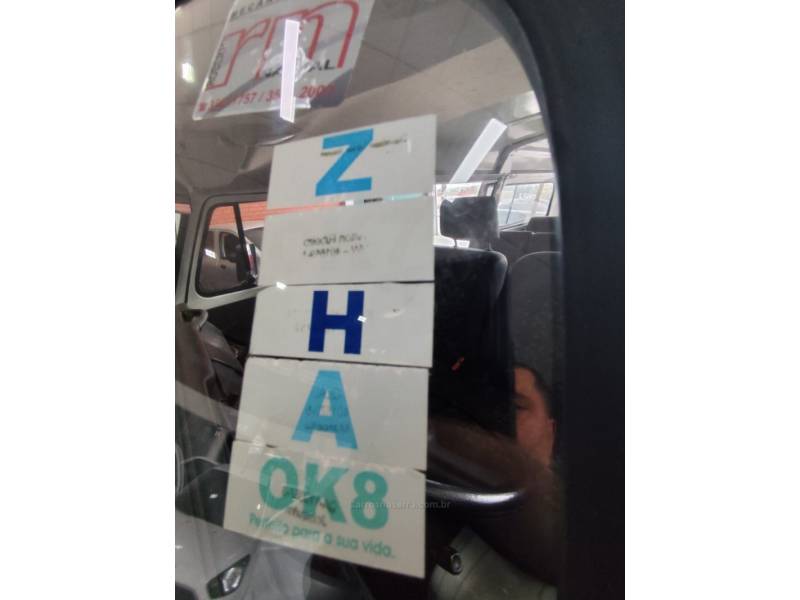 VOLKSWAGEN - KOMBI - 2009/2010 - Branca - R$ 91.900,00