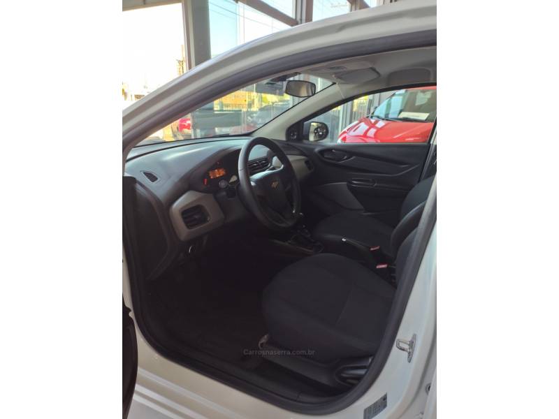 CHEVROLET - ONIX - 2018/2018 - Branca - R$ 49.900,00
