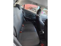 CHEVROLET - ONIX - 2018/2018 - Prata - R$ 51.900,00