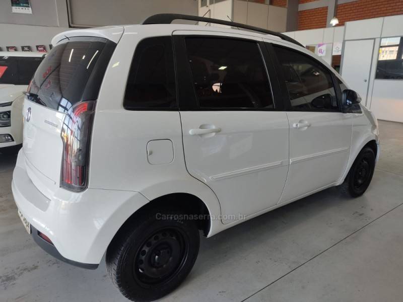 FIAT - IDEA - 2013/2014 - Branca - R$ 38.900,00