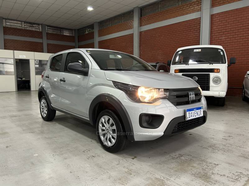 FIAT - MOBI - 2023/2023 - Prata - R$ 56.900,00