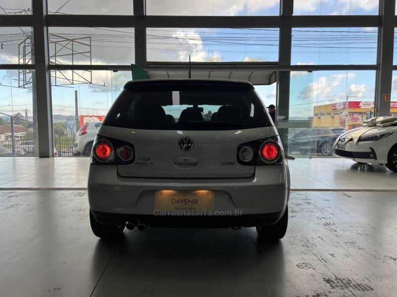 VOLKSWAGEN - GOLF - 2012/2013 - Prata - R$ 61.900,00