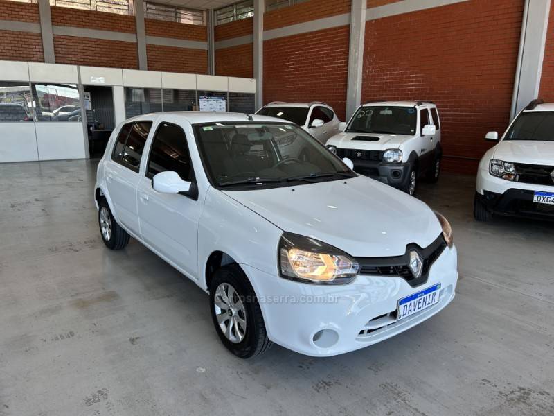 RENAULT - CLIO - 2015/2016 - Branca - R$ 38.900,00