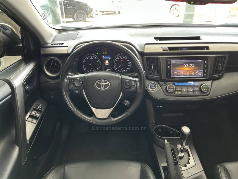 TOYOTA - RAV4 - 2018/2019 - Cinza - R$ 128.900,00