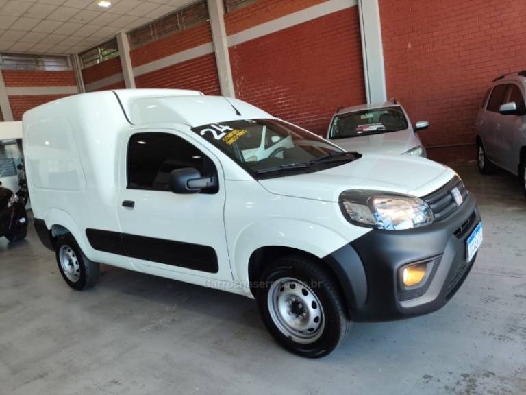 FIAT - FIORINO - 2023/2024 - Branca - R$ 99.800,00