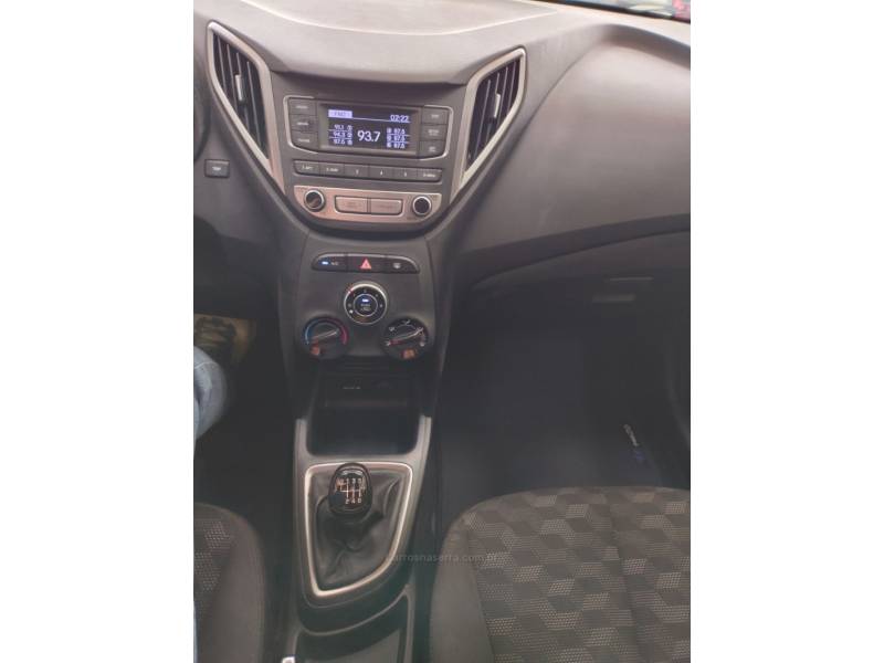 HYUNDAI - HB20 - 2015/2016 - Preta - R$ 55.900,00