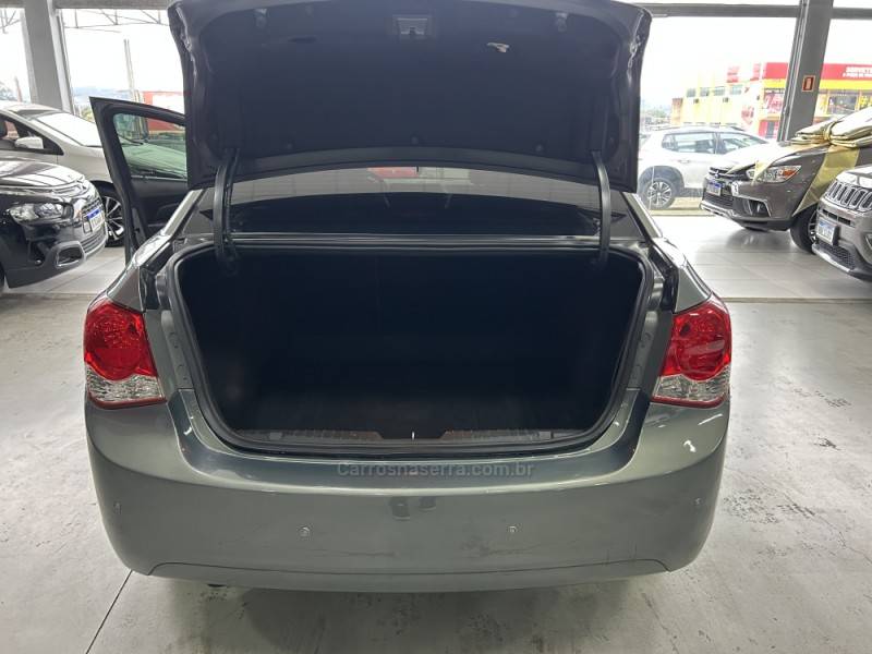 CHEVROLET - CRUZE - 2012/2012 - Cinza - R$ 58.900,00