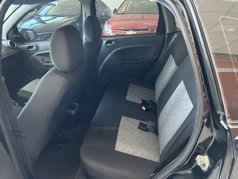 FORD - FIESTA - 2013/2013 - Preta - R$ 34.900,00