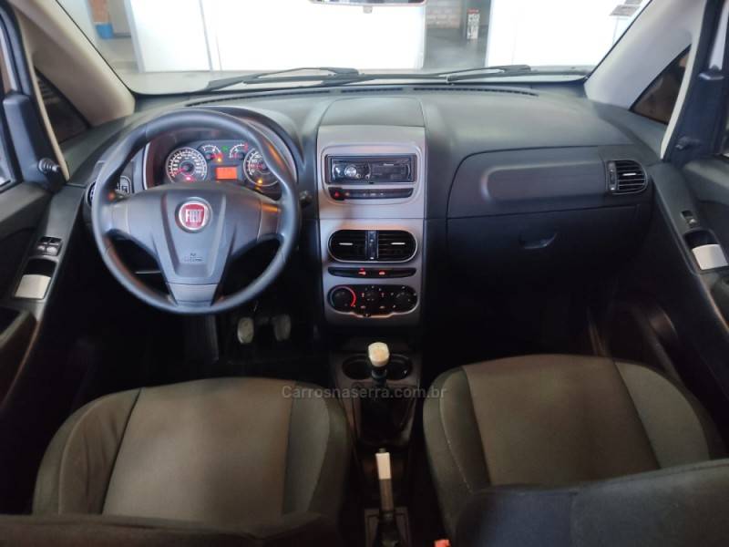 FIAT - IDEA - 2013/2014 - Branca - R$ 38.900,00