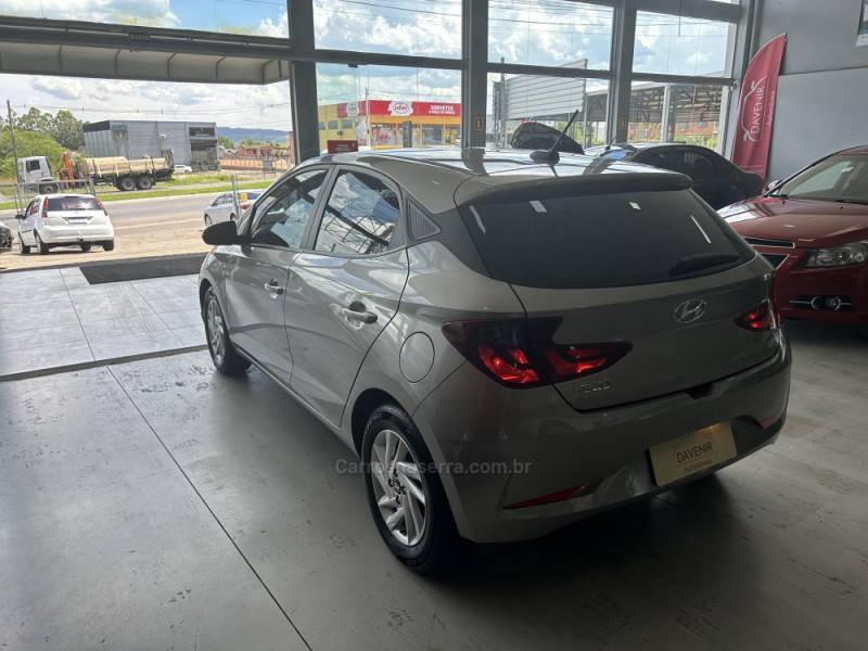 HYUNDAI - HB20 - 2021/2021 - Prata - R$ 69.900,00