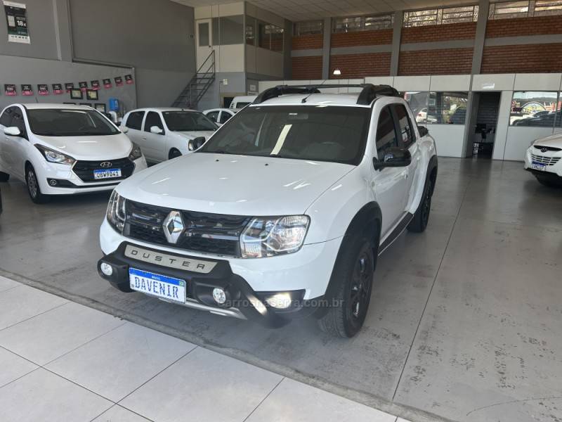 RENAULT - OROCH - 2017/2017 - Branca - R$ 74.900,00