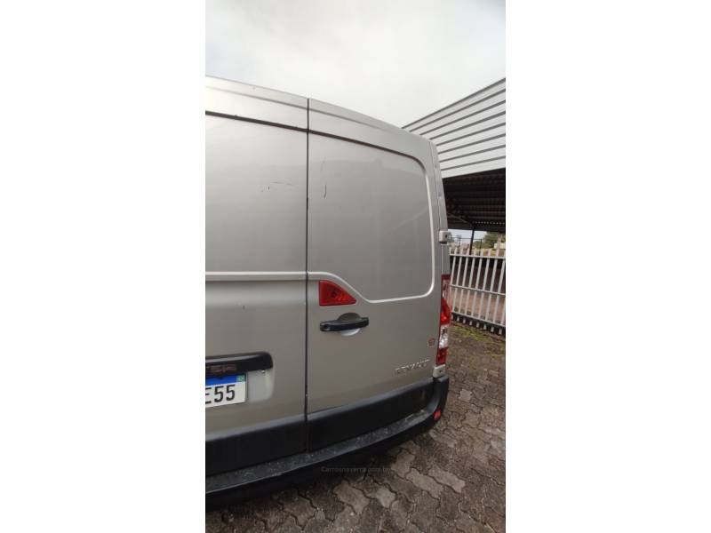 RENAULT - MASTER - 2016/2017 - Cinza - R$ 124.900,00