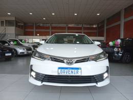 TOYOTA - COROLLA - 2017/2018 - Branca - R$ 106.900,00